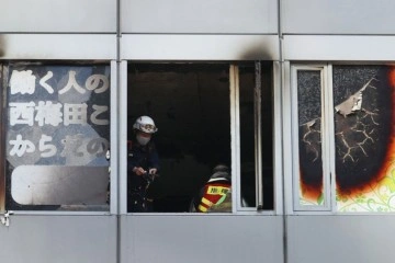 Japonya'da binada yangın faciası: 5 kişi öldü, 22 kişi yaşam belirtisi göstermiyor