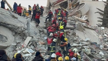 Kahramanmaraş merkezli depremlerde 12 bin 873 kişi hayatını kaybetti