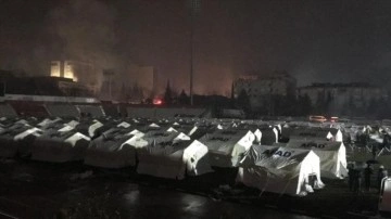 Kahramanmaraş'ta depremzedeler için yaklaşık 5 bin çadırın kurulumu başladı