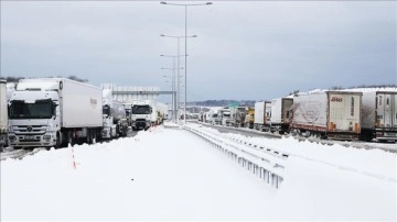 Kar yağışıyla kısmen kapanan Kuzey Marmara Otoyolu'nun işletmecisine 6,8 milyon lira ceza