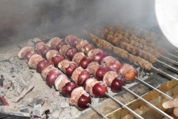 Kış aylarının vazgeçilmez lezzeti: Soğan kebabı