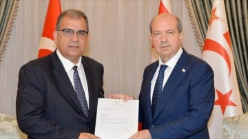 KKTC'de Cumhurbaşkanı Tatar hükümeti kurma görevini UBP Genel Başkanı Sucuoğlu'na verdi