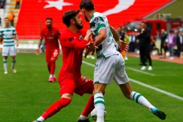 Konyaspor pes etmiyor, Fenerbahçe'yi takip sürüyor