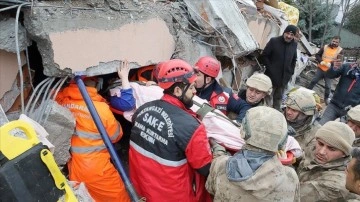 Kronik hastalığı olan depremzedeler, raporlu ilaçlarını bir defaya mahsus reçetesiz alabilecek