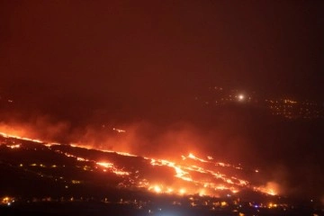 La Palma’daki yanardağda lav çıkışı hızlandı