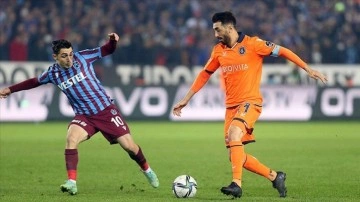 Lider Trabzonspor sezonun ilk yarısını 1 puanla kapattı