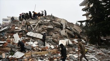 Lübnan: Deprem nedeniyle Türkiye'ye arama kurtarma ekipleri gönderebiliriz