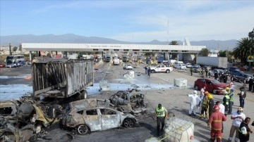 Meksika'da freni arızalanan kamyonun araçlara çarpması sonucu 19 kişi öldü