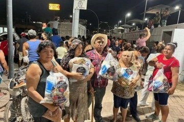 Meksika’da kartel halka erzak dağıttı