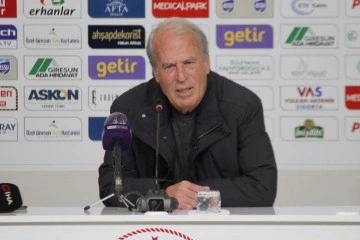 Mustafa Denizli: 'Sonuçlar ne olursa olsun takıma güvenim tam'