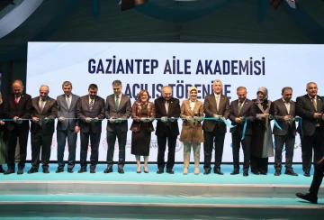 AİLE AKADEMİSİ AÇILDI