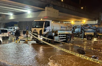 GAZİANTEP BÜYÜKŞEHİR SAĞNAK YAĞIŞA KARŞI ÇALIŞMALARINI SÜRDÜRÜYOR