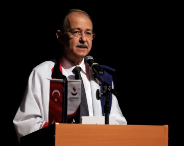 REKTÖR PROF. DR. DAĞLI: “GEÇMİŞTEN ALDIĞIMIZ İLHAMLA GELECEĞE IŞIK TUTMAYA DEVAM EDECEĞİZ”