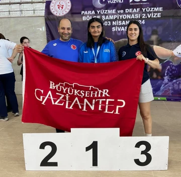 GAZİANTEP BÜYÜKŞEHİR’İN ENGELLİ SPORCULARI YÜZME ŞAMPİYONASINDA PERFORMANSLARIYLA GÖZ DOLDURDU