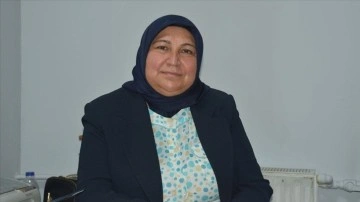 Neşe muhtar mahalleyi evi gibi görüyor