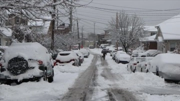 New York ve New Jersey bölgesine mevsimin ilk karı yağdı
