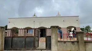 Nijerya'da Katolik papaz öncülüğünde Müslümanlar için cami inşa edildi