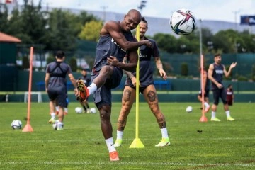 Nwakaeme Aytemiz Alanyaspor'u bekliyor