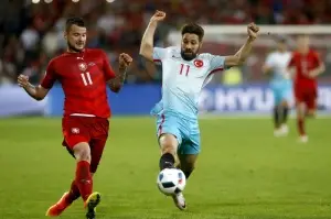 Olcay Şahan, futbolu bıraktı