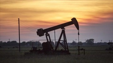 Petrol fiyatları Rusya ile Ukrayna arasında artan gerilimle yükselişe geçti