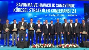 Savunma sanayisinin ihracat şampiyonları ödüllendirildi