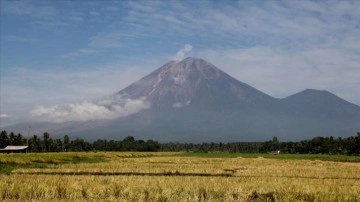 Semeru Yanardağı'ndaki patlamada ölü sayısı 48'e çıktı