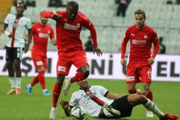 Sivasspor, şampiyonları yenemiyor