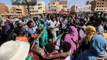 Sudan'da askeri yönetim karşıtı gösterilerde 2 protestocu hayatını kaybetti