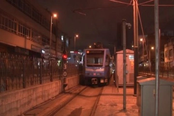 T4 tramvay hattında yaşanan arıza nedeniyle seferler durdu
