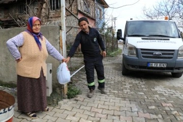 Temizlik işçisinden örnek davranış