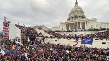 Trump, Kongre baskınıyla ilgili belgelerin gizlenmesi için dava açtı