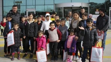 Uşak'ta depremzede çocuklar "Rafadan Tayfa" ile moral buldu