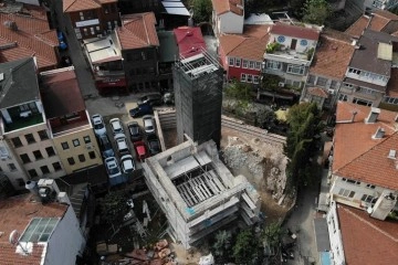 Üsküdar'da 460 yıllık Gülfem Hatun Camii'nin restorasyon çalışması havadan görüntülendi