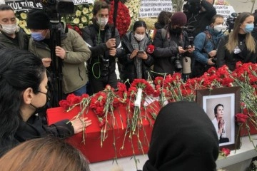 Usta isim Fatma Girik son yolculuğuna uğurlandı