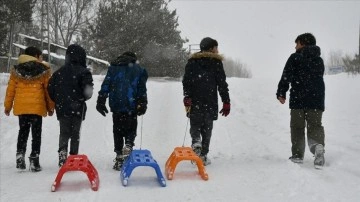 Van'da okullar yarın tatil edildi