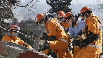 Yabancı arama kurtarma ekiplerinin afet bölgesindeki çalışmaları sürüyor
