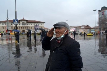 Yağmura kimse aldırmadı, hayat adeta durdu