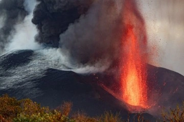 Yanardağ kabusunun sürdüğü La Palma'da sokağa çıkma yasağı kaldırıldı