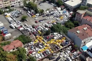 Yediemin otoparkları taksilerle doldu