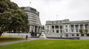 Yeni Zelanda’daki Kovid-19 yasakları uzatıldı
