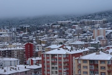 Yozgat’ta güne beyaz örtü ile uyandı