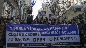 Yunanistan'ın düzensiz göçmenlere yönelik tutumu İstanbul'da protesto edildi